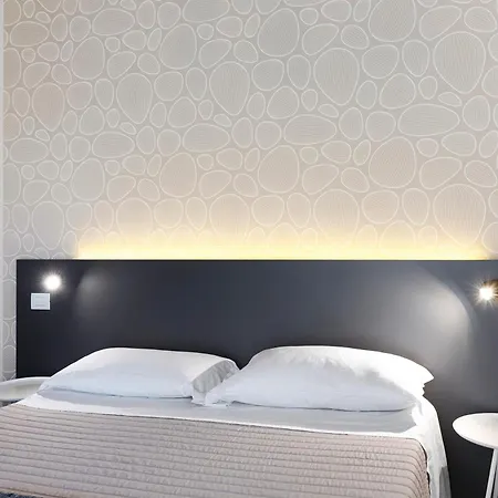 House 71 Verona