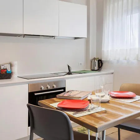 House 71 * Verona